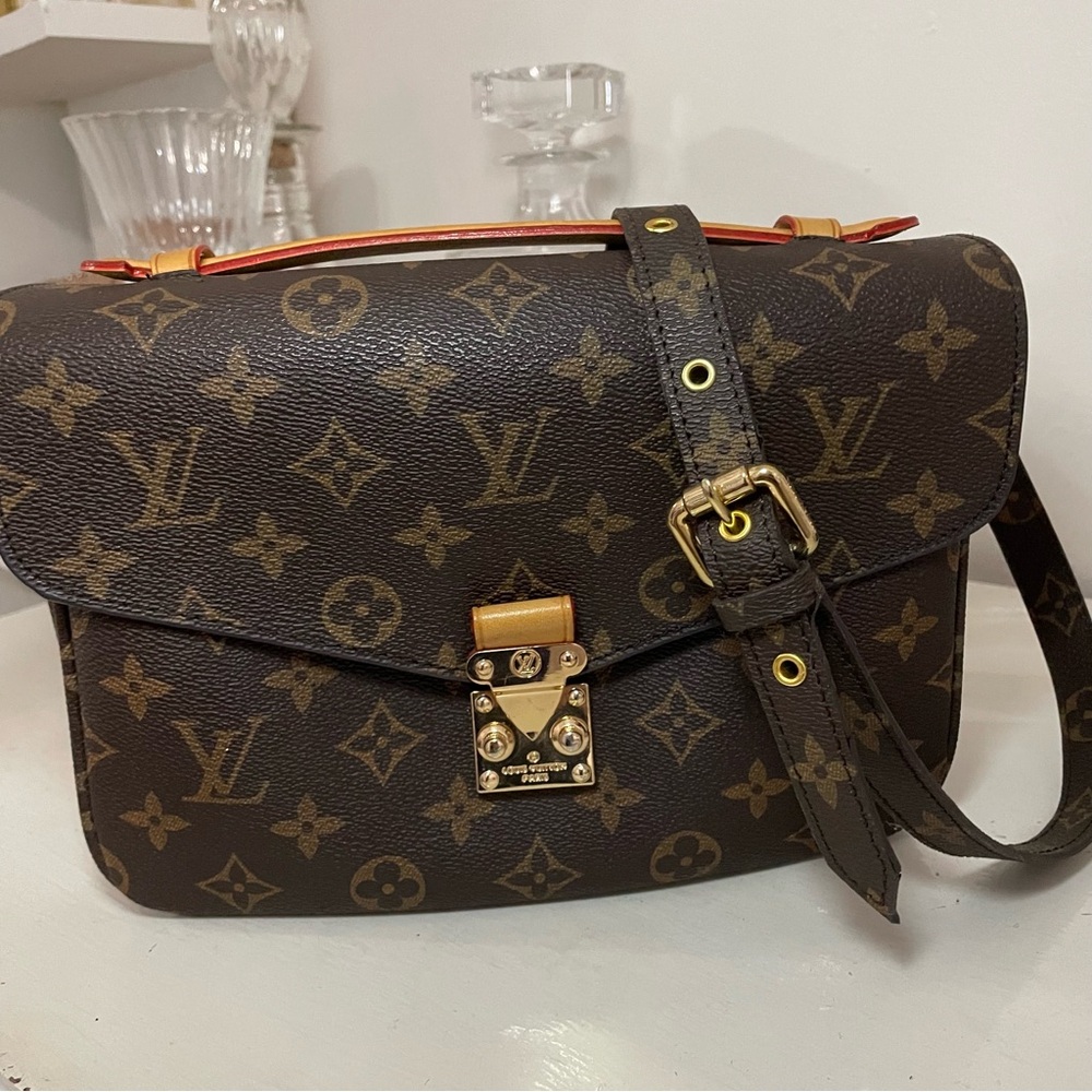 Inspired crossbody bag